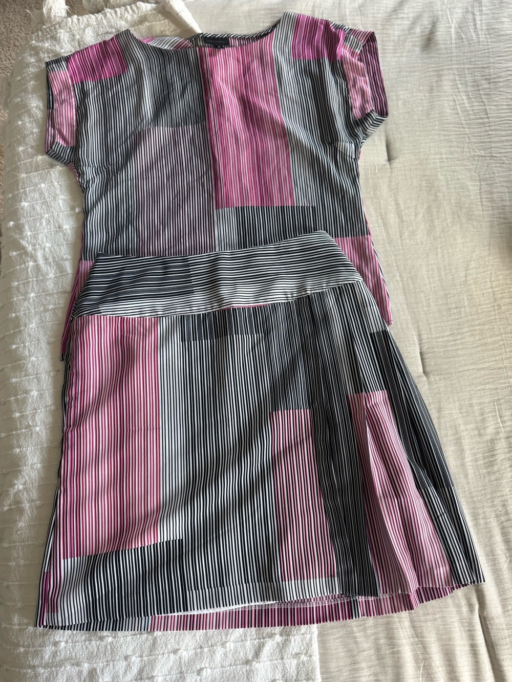 Worthington Medium skirt blouse set business work pink black stripes